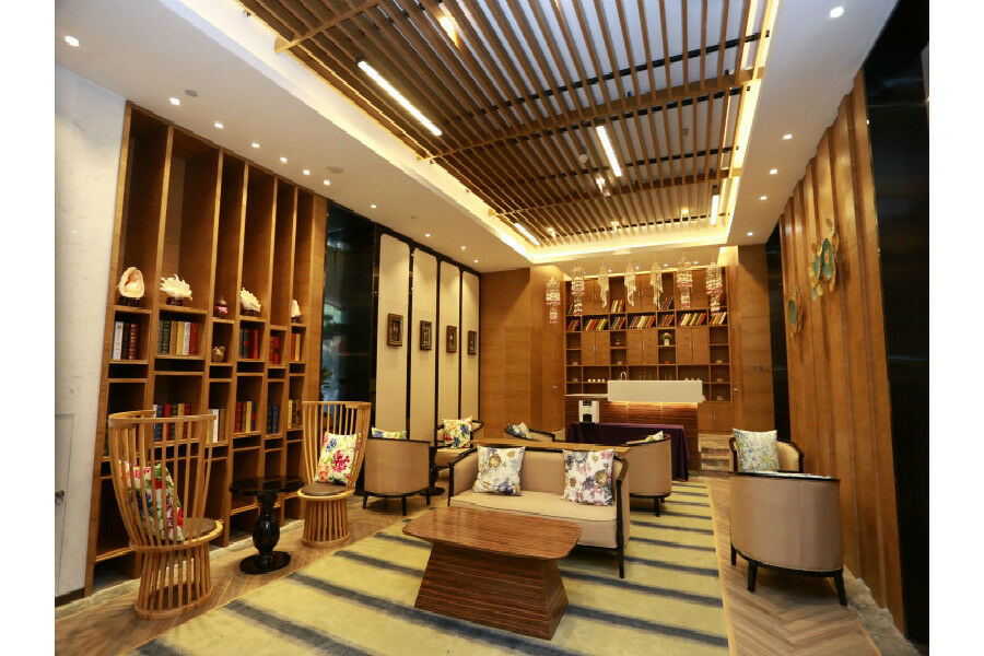 锦江都城酒店海南省政府日月广场免税店 Хайкоу Экстерьер фото